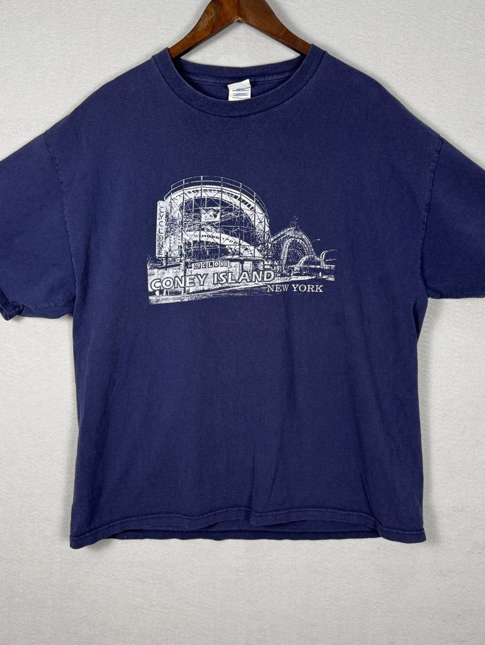 Delta Pro Weight Men's XL Coney Island Graphic T-Shirt Navy